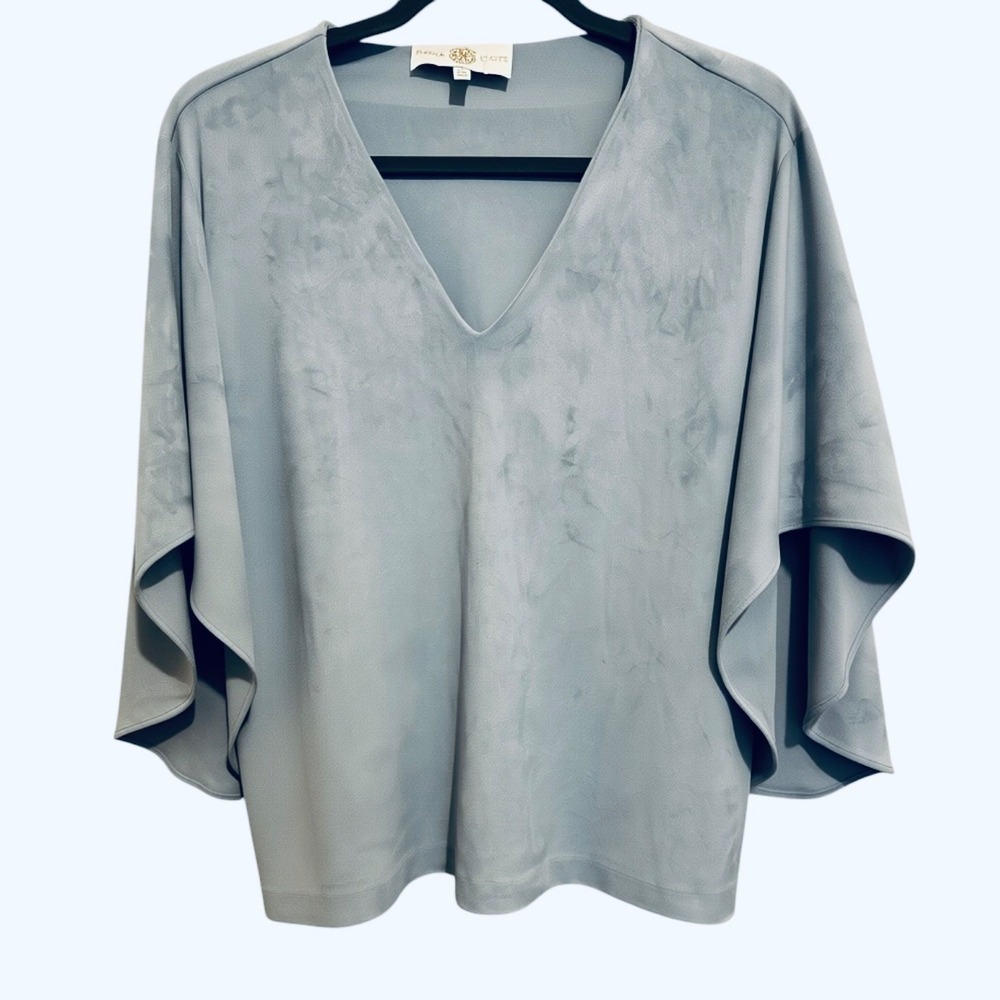 Anna Cate Nina Top Faux Suede Women's M Cape Sleeves Washable Subtle Luxury Soft